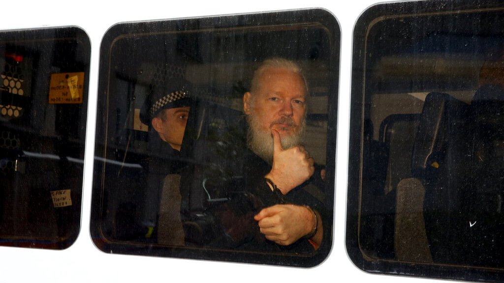 Se Assange fosse julgado no Brasil pegaria mais de 1000 anos (Foto: Reuters) Se Assange fosse julgado no Brasil pegaria mais de 1000 anos