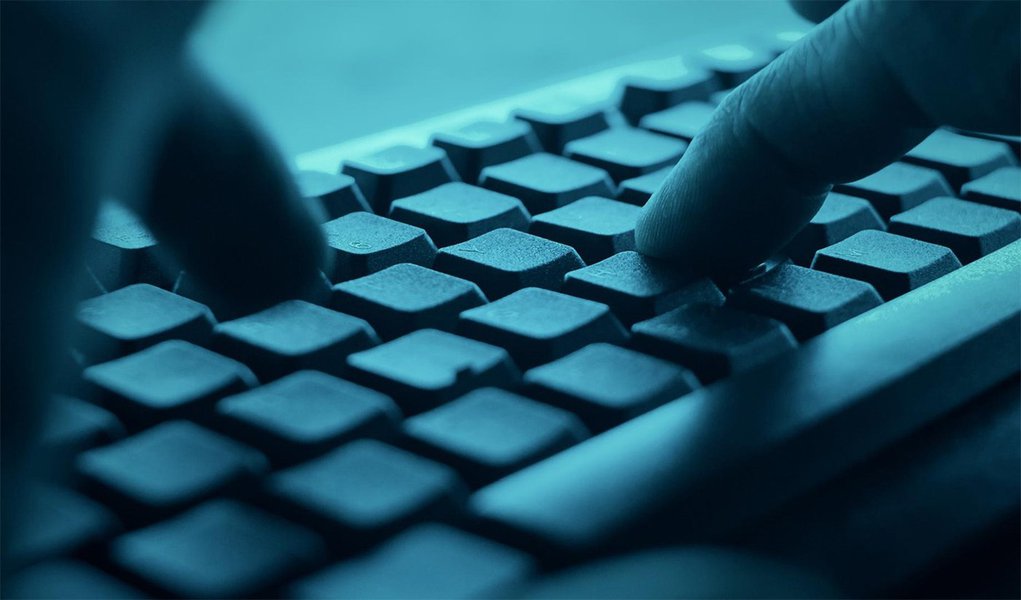 Linchamento virtual de jornalistas mulheres é cada vez mais comum Linchamento virtual de jornalistas mulheres é cada vez mais comum