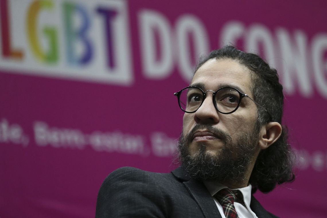 Jean sai em defesa de Haddad: 'homofóbico é quem está no armário' Jean sai em defesa de Haddad: 'homofóbico é quem está no armário'