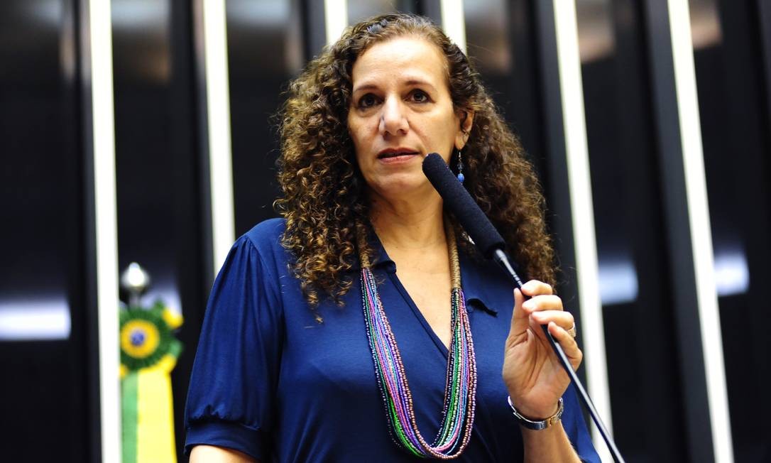 Estarrecedor, diz Jandira sobre afago de Bolsonaro a Gentili (Foto: Gustavo Lima - Agência Câmara) Estarrecedor, diz Jandira sobre afago de Bolsonaro a Gentili