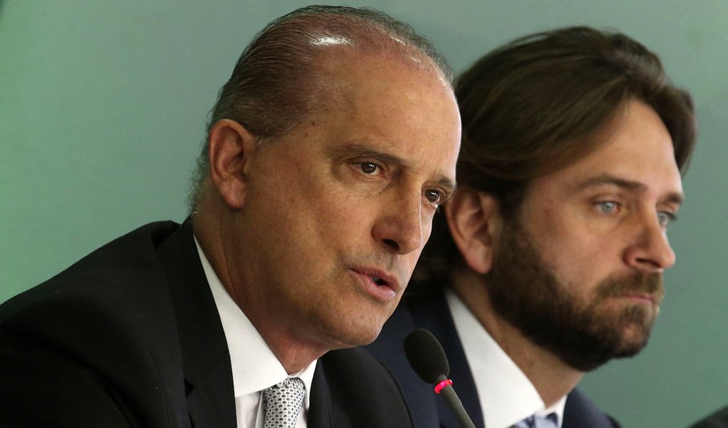 Onyx diz que governo enviará projeto específico para capitalização (Foto: Antonio Cruz/ Agência Brasil) Onyx diz que governo enviará projeto específico para capitalização