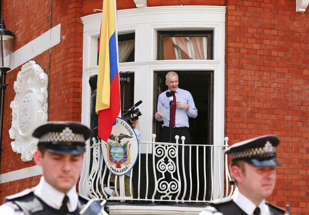 WikiLeaks diz que embaixada do Equador espiona Assange (Foto: REUTERS/Olivia Harris) WikiLeaks diz que embaixada do Equador espiona Assange