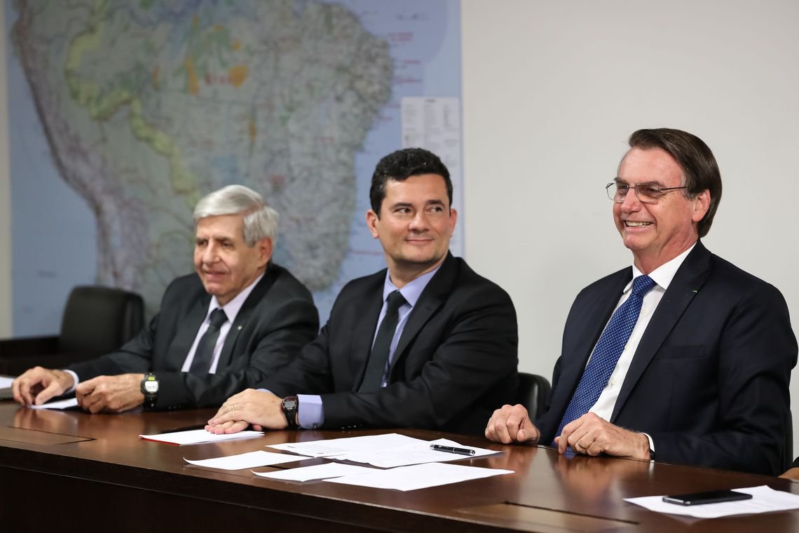 Moro, o ministro que virou fumaça www.brasil247.com - Moro, o ministro que virou fumaça