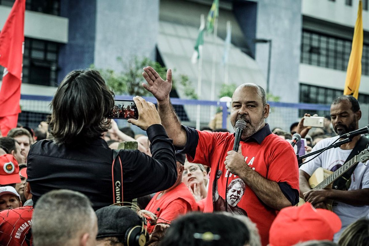 Bolsonaro admite não servir pra ser presidente e nós já sabíamos, diz presidente da CUT Bolsonaro admite não servir pra ser presidente e nós já sabíamos, diz presidente da CUT