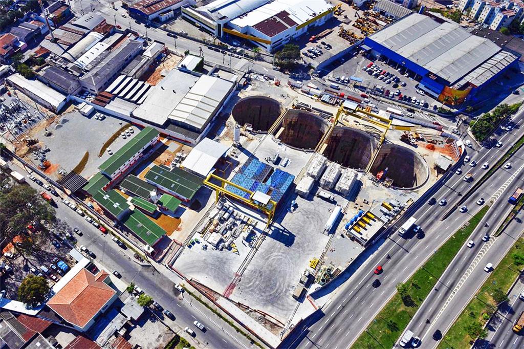 Mais de 1.400 obras de infraestrutura do PAC estão paradas no Brasil Mais de 1.400 obras de infraestrutura do PAC estão paradas no Brasil