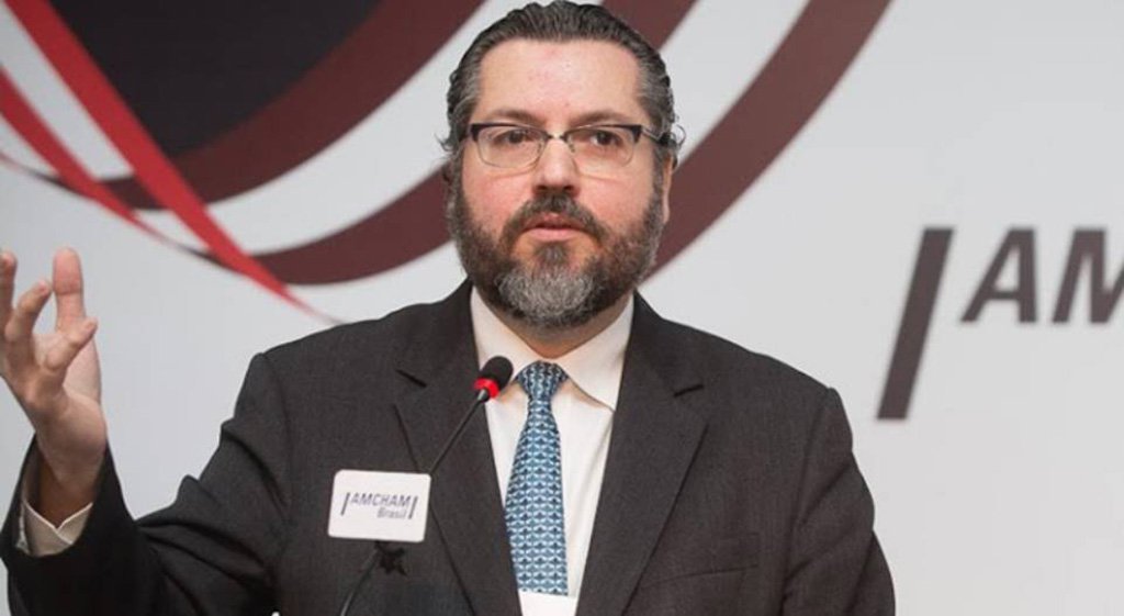 Judeus repudiam fala de Ernesto sobre nazismo: ignorância, má-fé e cinismo Judeus repudiam fala de Ernesto sobre nazismo: ignorância, má-fé e cinismo