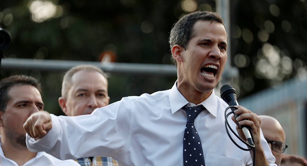 Guaidó insufla população a derrubar Maduro (Foto: REUTERS / Manaure Quintero) Guaidó insufla população a derrubar Maduro