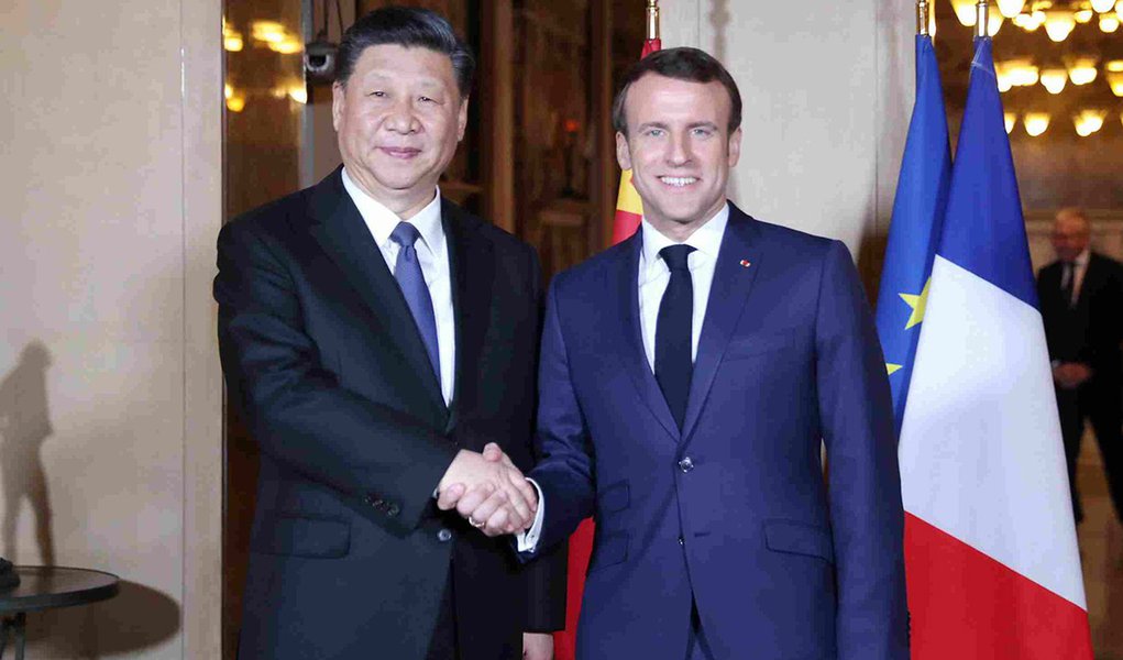 Xi Jinping e Macron se reúnem na França por parceria estratégica Xi Jinping e Macron se reúnem na França por parceria estratégica