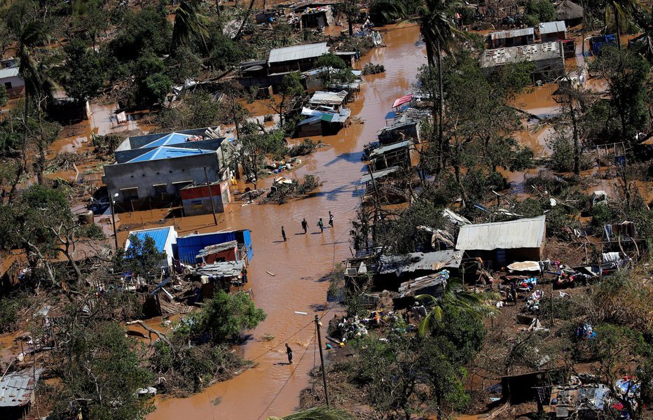 Região afetada por ciclone em Moçambique registra casos de cólera (Foto: Siphiwe Sibeko/Reuters) Região afetada por ciclone em Moçambique registra casos de cólera