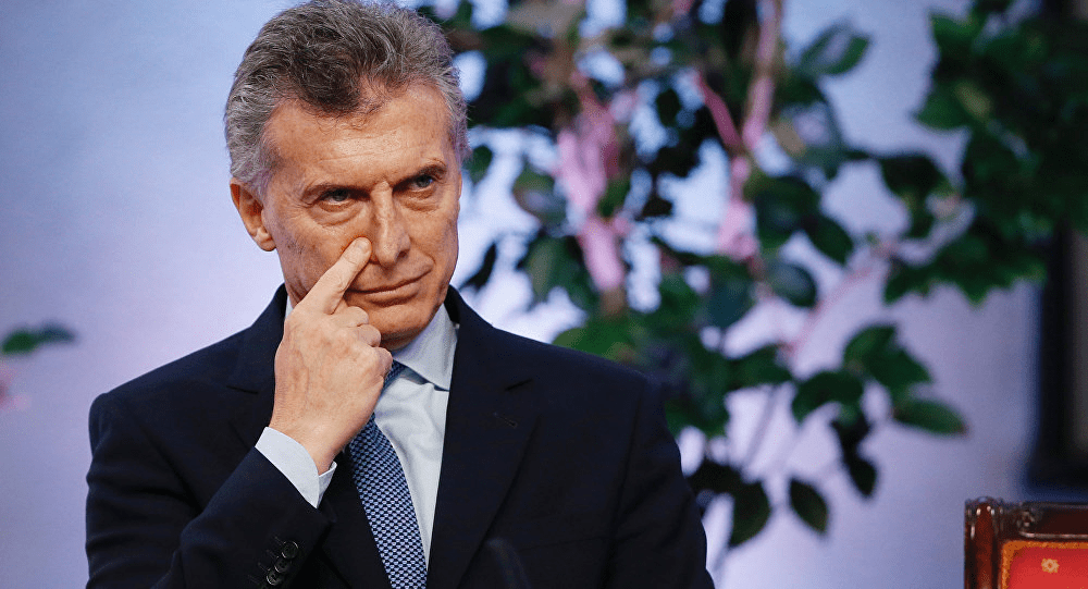 Com Macri, economia argentina recua 2,5% e país lidera frustração econômica Com Macri, economia argentina recua 2,5% e país lidera frustração econômica