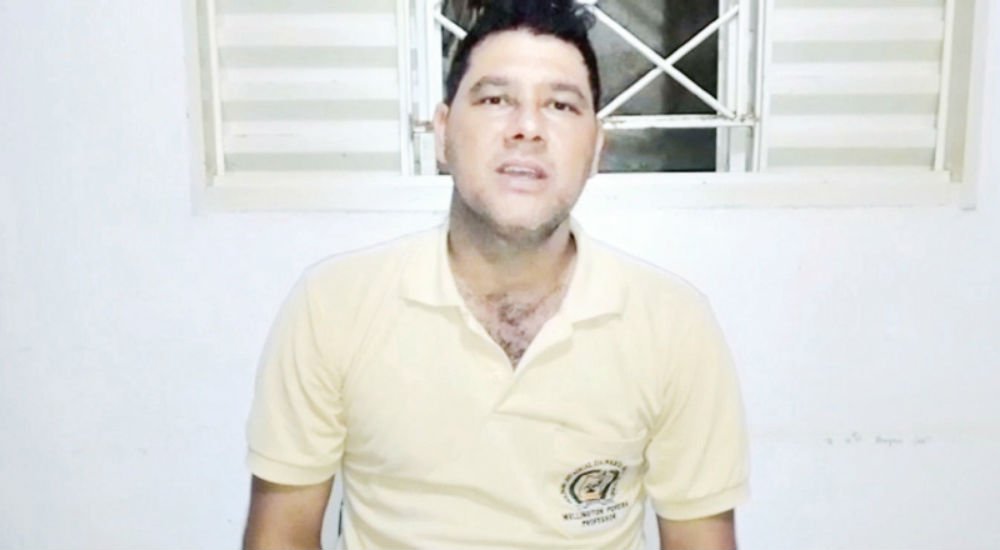 Professor é afastado por discordar de Bolsonaro Professor é afastado por discordar de Bolsonaro
