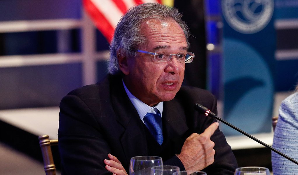 Guedes: Brasil não vai recusar investimento chinês, apesar do alinhamento com EUA Guedes: Brasil não vai recusar investimento chinês, apesar do alinhamento com EUA