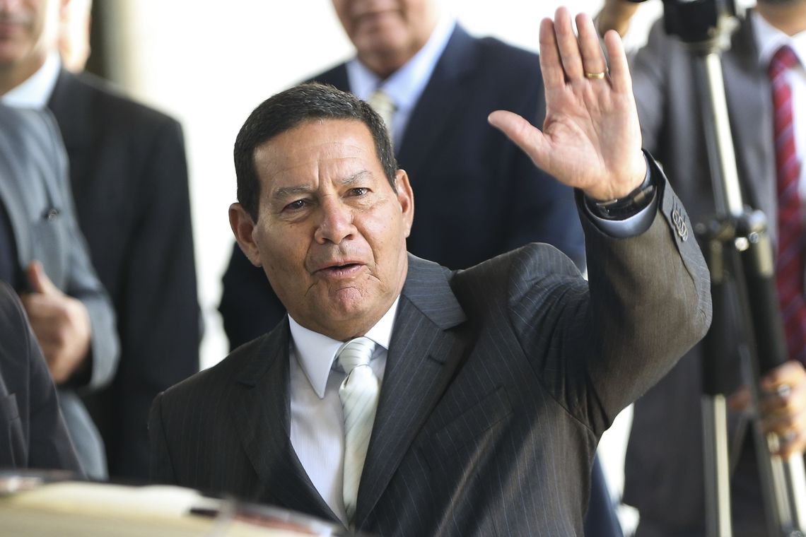 Mourão diz que redes sociais não refletem posição do governo e quer 'pontes' com Maia (Foto: Marcelo Camargo/Agência Brasil ) Mourão diz que redes sociais não refletem posição do governo e quer 'pontes' com Maia