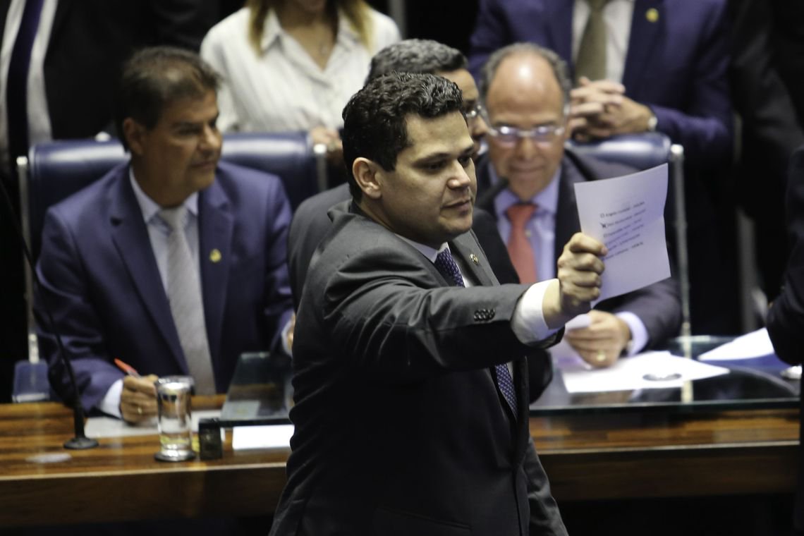 Alcolumbre: governo precisa de 'ajuste fino' na relação com o Congresso Alcolumbre: governo precisa de 'ajuste fino' na relação com o Congresso