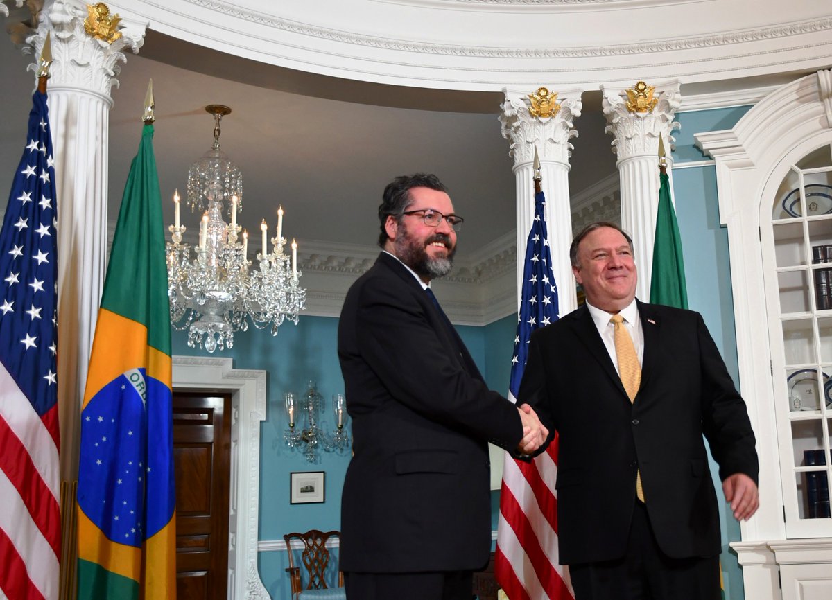 Diplomacia em transe Diplomacia em transe