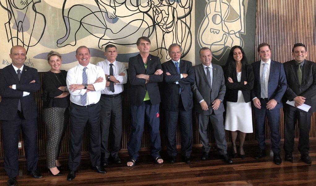 Áudio revela que Bolsonaro compra votos de deputados para liquidar aposentadorias (Foto: Reprodução/Twitter) Áudio revela que Bolsonaro compra votos de deputados para liquidar aposentadorias