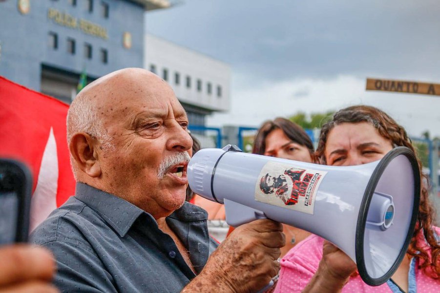 Frei Chico: Lula está perto de provar sua inocência Frei Chico: Lula está perto de provar sua inocência