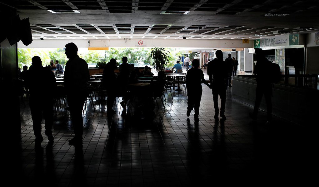 Blecaute na Venezuela foi provocado do exterior, diz Rússia (Foto: REUTERS/Manaure Quintero) Blecaute na Venezuela foi provocado do exterior, diz Rússia