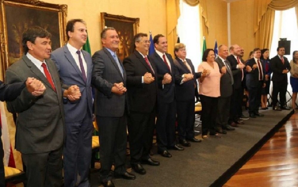 Governadores nordestinos montam grupo para resistir a Bolsonaro Governadores nordestinos montam grupo para resistir a Bolsonaro