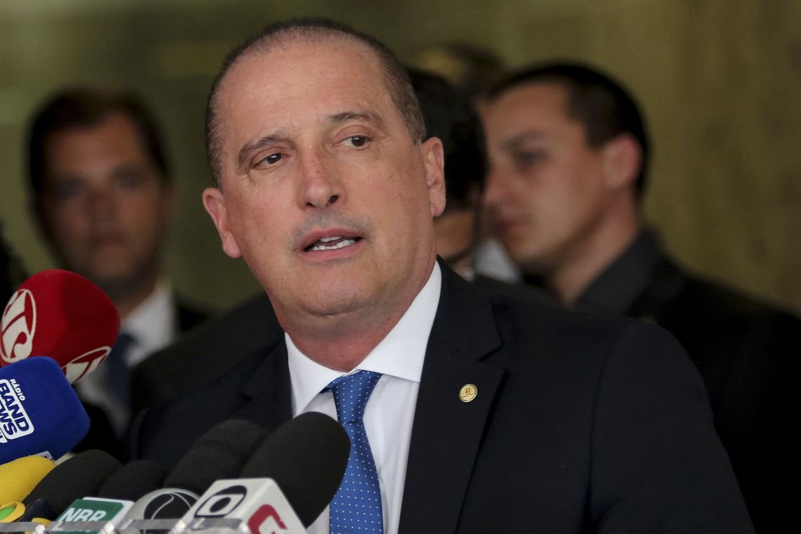 Onyx, congelado, quer oferecer a deputados o “Barracão da Educação” (Foto: José Cruz - ABR) Onyx, congelado, quer oferecer a deputados o “Barracão da Educação”