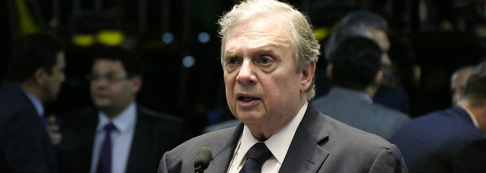 Parece que Bolsonaro ainda não assumiu o papel de presidente, diz Tasso (Foto: Roque de Sá - Agência Senado) Parece que Bolsonaro ainda não assumiu o papel de presidente, diz Tasso