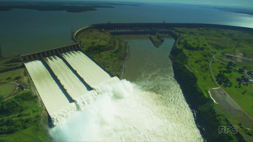 'Estamos vendo um recuo de 50 anos em 5', diz ex-diretor da Itaipu sobre hidrelétrica 'Estamos vendo um recuo de 50 anos em 5', diz ex-diretor da Itaipu sobre hidrelétrica