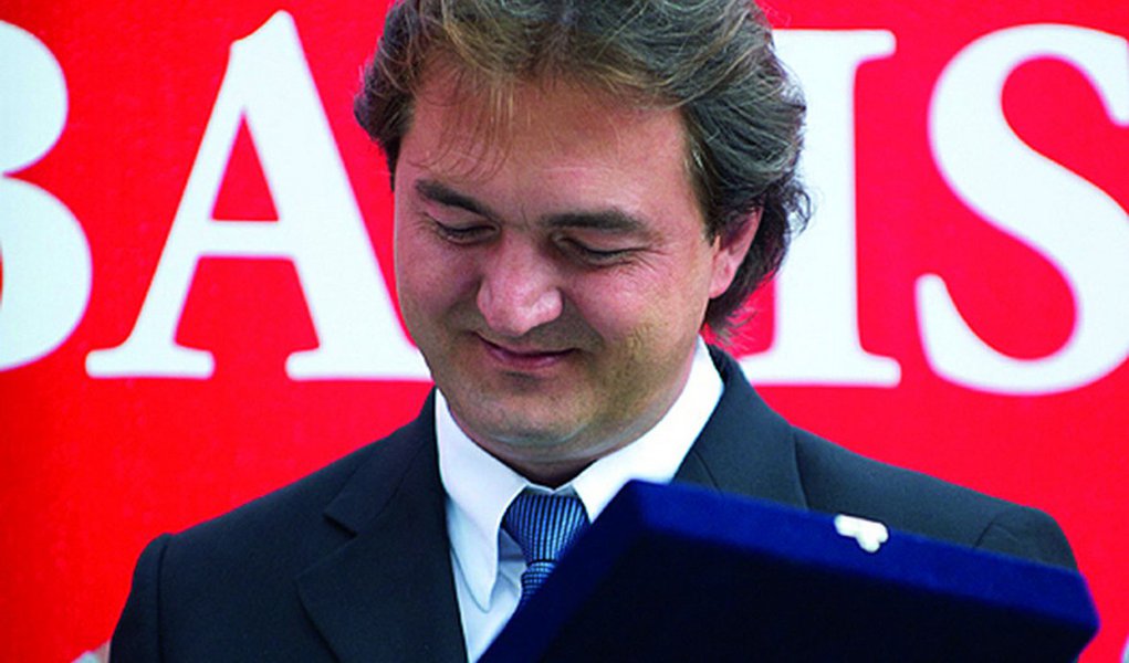 Em editorial, Globo critica capitalismo entre amigos (Foto: Divulgação) Em editorial, Globo critica capitalismo entre amigos