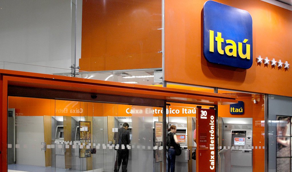 Itaú Unibanco lidera reclamações (Foto: ITACI BATISTA/AGÊNCIA ESTADO) Itaú Unibanco lidera reclamações