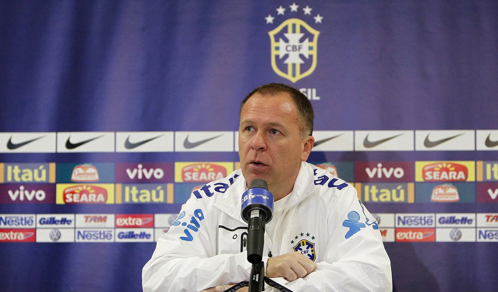 Na Suíça, começa o ano decisivo para Mano na seleção (Foto: DIVULGAÇÃO) Na Suíça, começa o ano decisivo para Mano na seleção