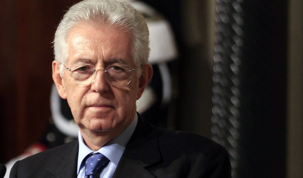 Mario Monti é nomeado novo premiê da Itália (Foto: STEFANO RELLANDINI/REUTERS) Mario Monti é nomeado novo premiê da Itália