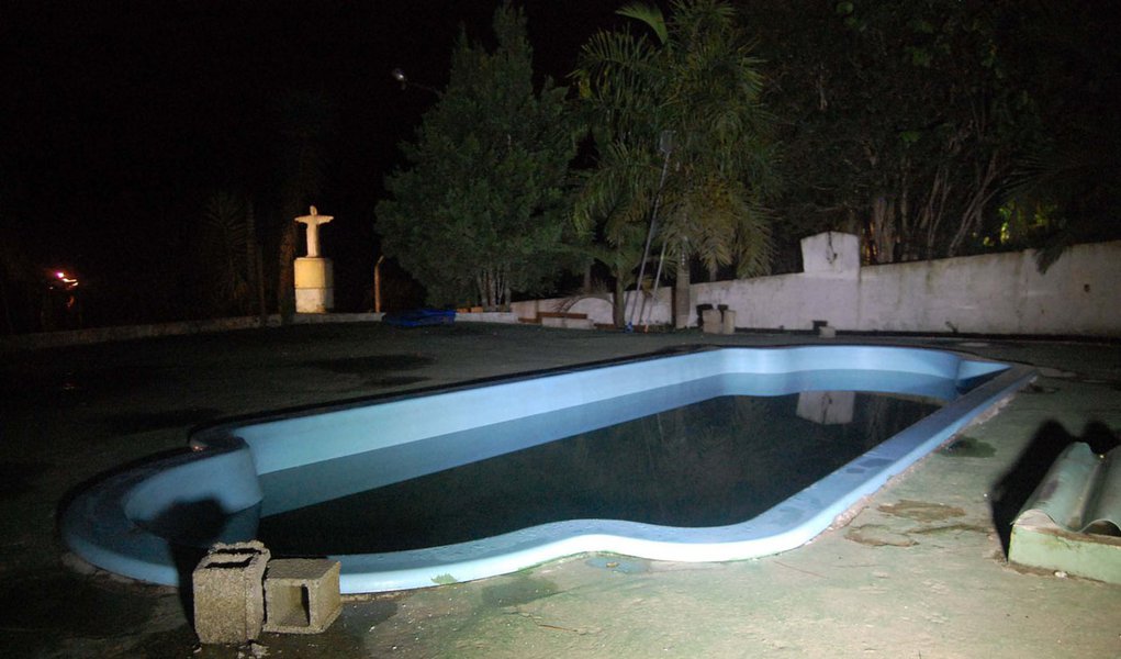 Menina de 2 anos é encontrada morta em piscina no ABC (Foto: HELIO TORCHI/AGÊNCIA ESTADO) Menina de 2 anos é encontrada morta em piscina no ABC