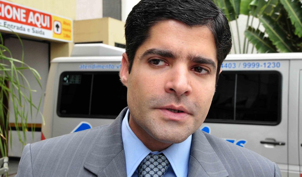 Oposição promete "plantão" por queda de Lupi (Foto: DIVULGAÇÃO) Oposição promete "plantão" por queda de Lupi