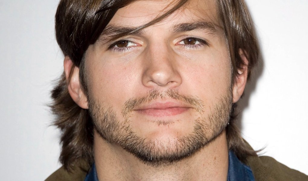 Após polêmicas, Ashton Kutcher sai do Twitter (Foto: Divulgação) Após polêmicas, Ashton Kutcher sai do Twitter