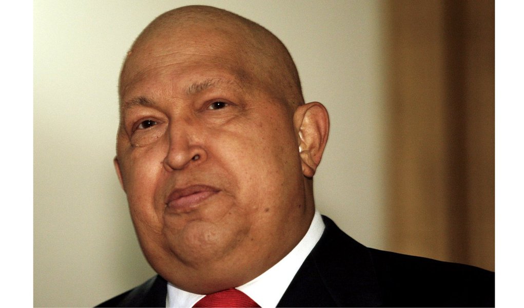 Chávez anunciou que passará por nova cirurgia (Foto: Gil Montano/REUTERS) Chávez anunciou que passará por nova cirurgia