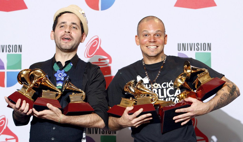 Calle 13 bate todos os recordes do Grammy Latino (Foto: STEVE MARCUS/Reuters) Calle 13 bate todos os recordes do Grammy Latino