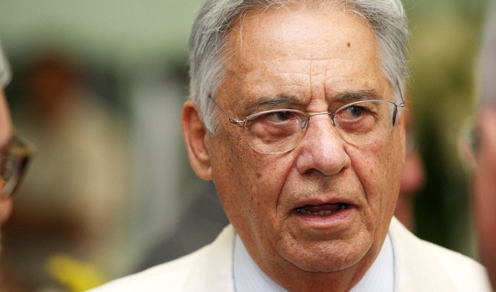 PT ironiza lema 'Yes, we care' do PSDB (Foto: Clayton de Souza/AGÊNCIA ESTADO) PT ironiza lema 'Yes, we care' do PSDB