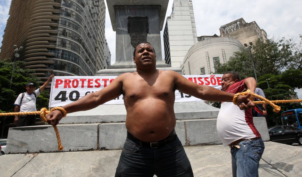 Arrependido por Lacerda, petista pede 40 chibatadas (Foto: CRISTIANO COUTO/ AGÊNCIA ESTADO) Arrependido por Lacerda, petista pede 40 chibatadas