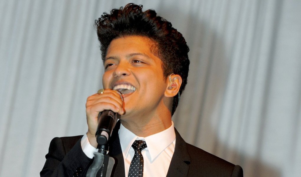 Bruno Mars lança hit meloso na trilha de Amanhecer (Foto: HANDOUT/Reuters) Bruno Mars lança hit meloso na trilha de Amanhecer