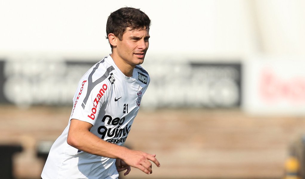 Lesionado, Alex desfalcará Corinthians por dez dias (Foto: DANIEL TEIXEIRA/AGÊNCIA ESTADO) Lesionado, Alex desfalcará Corinthians por dez dias