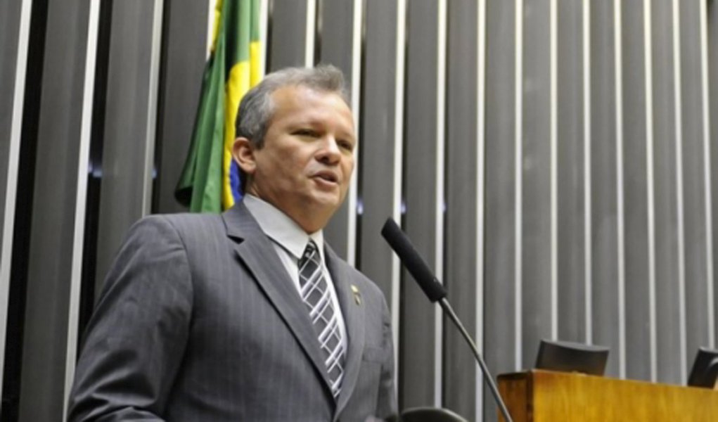 PDT nega que partido deixará governo se Lupi cair (Foto: Luiz Alves - Agência Câmara) PDT nega que partido deixará governo se Lupi cair