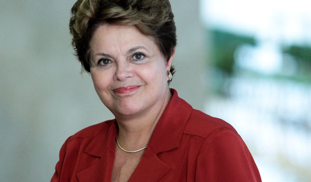 Dilma rejeita lista de indicados do PR para os Transportes (Foto: DIDA SAMPAIO/AGÊNCIA ESTADO) Dilma rejeita lista de indicados do PR para os Transportes