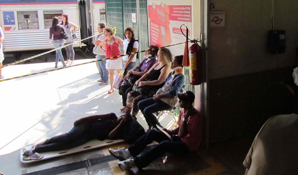 Falha humana pode ter provocado colisão de trens (Foto: RAFAEL BRITO/AGÊNCIA ESTADO) Falha humana pode ter provocado colisão de trens