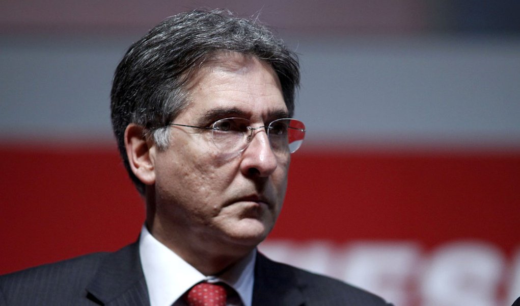 Pimentel diz que prepara pacote pró-crescimento (Foto: WILLIAM VOLCOV/AGÊNCIA ESTADO) Pimentel diz que prepara pacote pró-crescimento