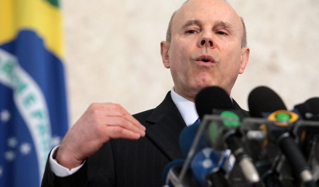 Brasil só crescerá 5% em 2012 com fim da crise, diz Mantega (Foto: DIDA SAMPAIO/AGÊNCIA ESTADO) Brasil só crescerá 5% em 2012 com fim da crise, diz Mantega