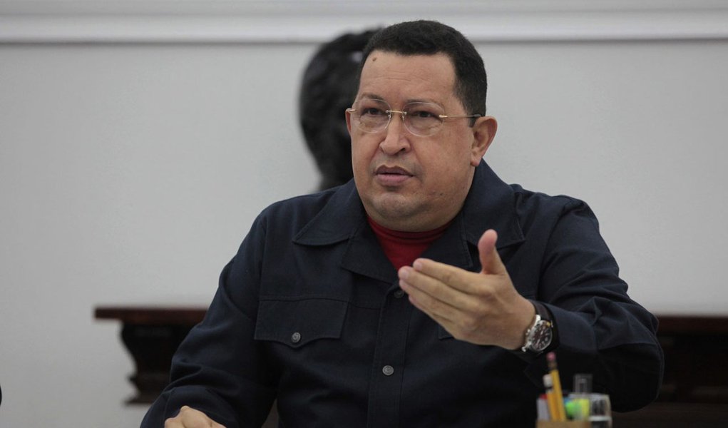 Chávez sinaliza possibilidade de derrota com mudança na Constituição (Foto: Reuters) Chávez sinaliza possibilidade de derrota com mudança na Constituição