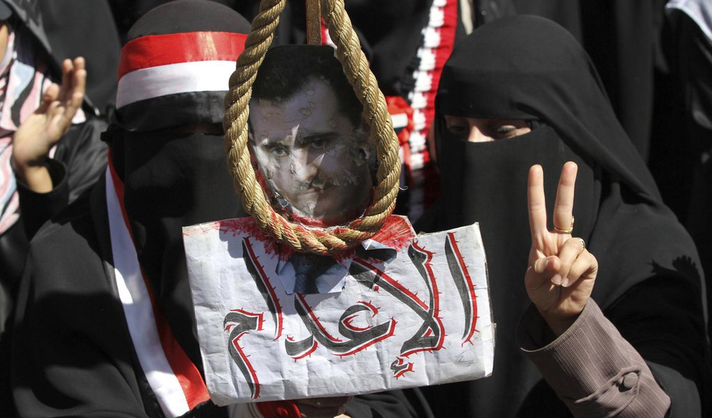 Situação de brasileiros na Síria é “gravíssima”, diz Patriota (Foto: MOHAMED AL-SAYAGHI/REUTERS) Situação de brasileiros na Síria é “gravíssima”, diz Patriota