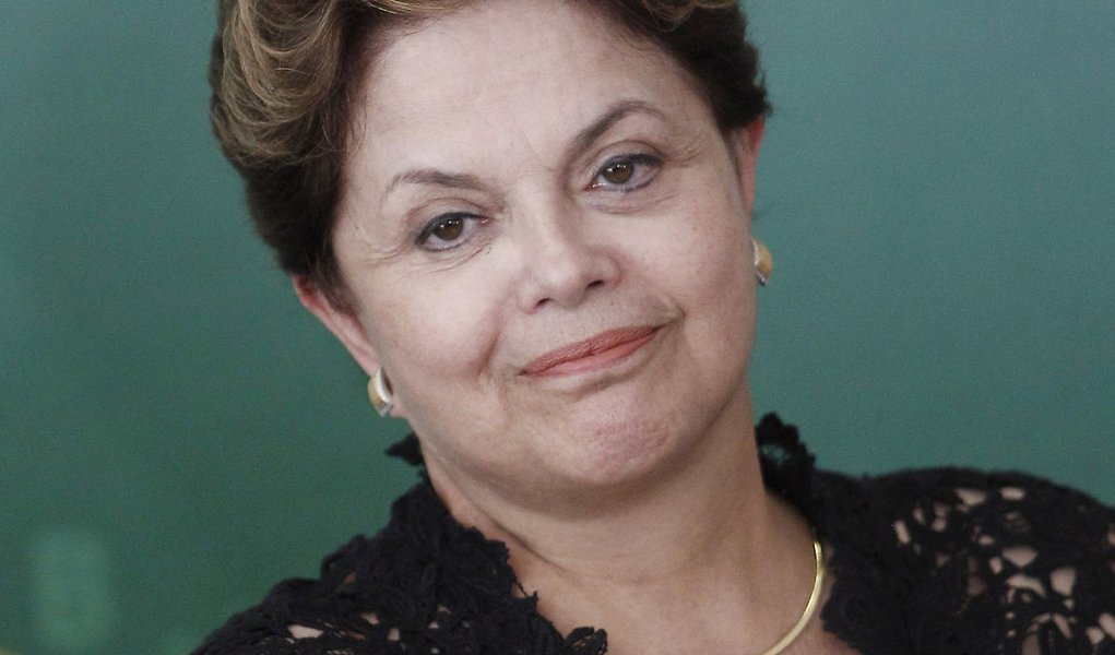 Dilma viaja aos EUA para encontro com Obama em abril (Foto: Ueslei Marcelino/ REUTERS) Dilma viaja aos EUA para encontro com Obama em abril