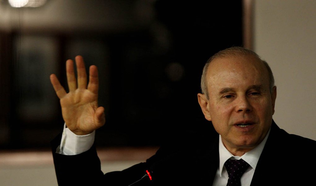 Após problemas, Mantega aposta em técnico na Casa da Moeda (Foto: BETO BARATA/AGÊNCIA ESTADO) Após problemas, Mantega aposta em técnico na Casa da Moeda