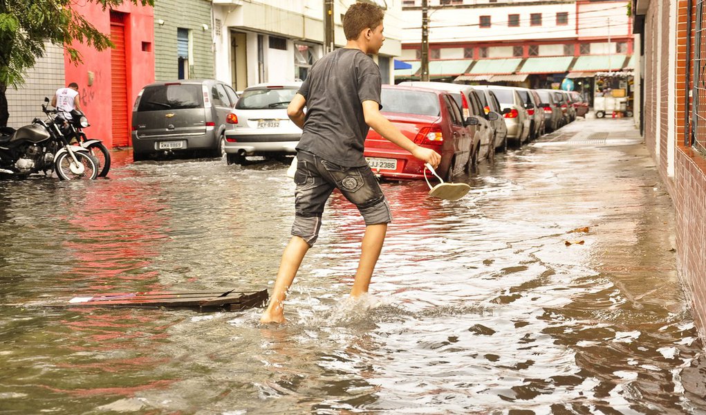 Prefeitura do Recife investirá R$ 133 milhões na Operação Inverno 2012 (Foto: Andréa Rêgo Barros/247) Prefeitura do Recife investirá R$ 133 milhões na Operação Inverno 2012