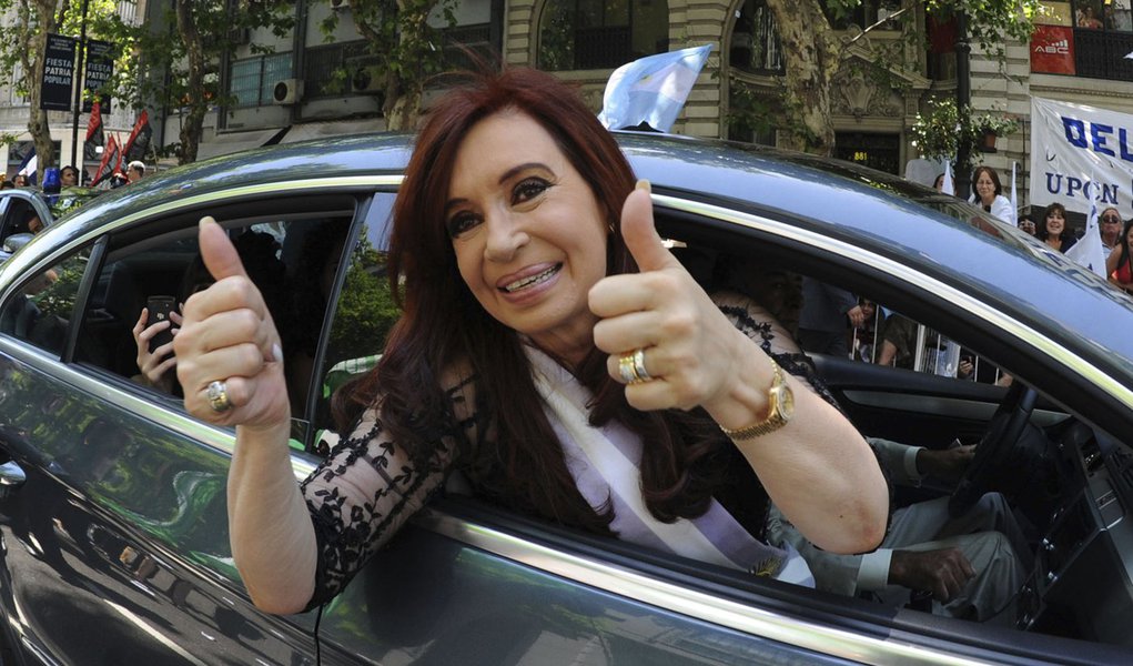 Boletim médico diz que Cristina Kirchner está bem (Foto: REUTERS/Presidency Handout) Boletim médico diz que Cristina Kirchner está bem